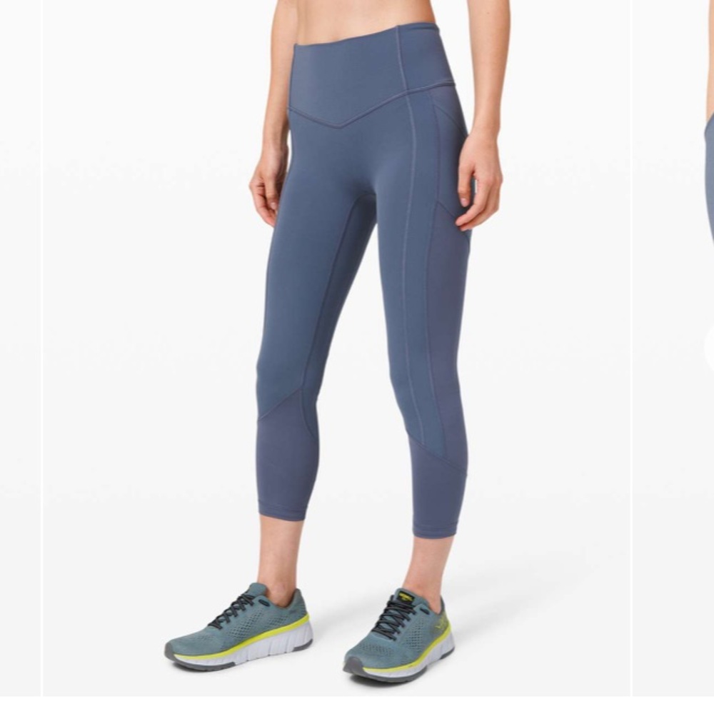 🍋Lululemon All The Right Places Crop🍋